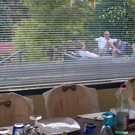 ホテル Marinella チェッレ・リーグレ