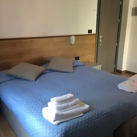 ホテル Marinella 3*