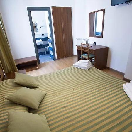 Marinella Hotel 3*