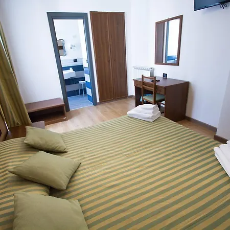 Marinella Hotel 3*