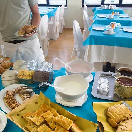 Hotel Marinella 3*